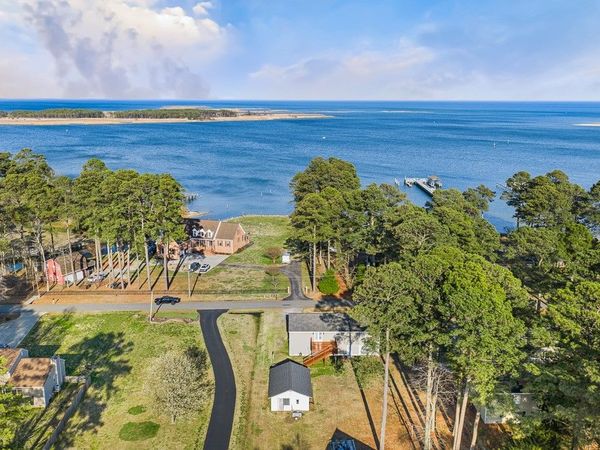 617 Dandy Loop Road, Yorktown, VA 23692