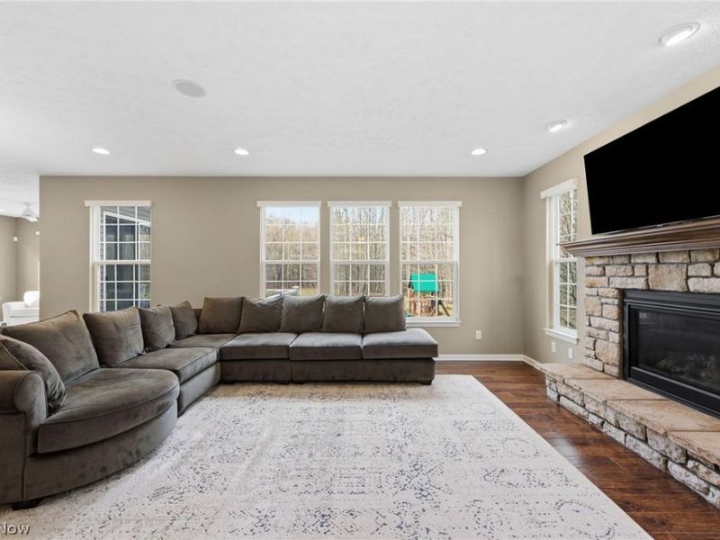 10564 Herrington Drive, Reminderville, OH 44202 Photo 7