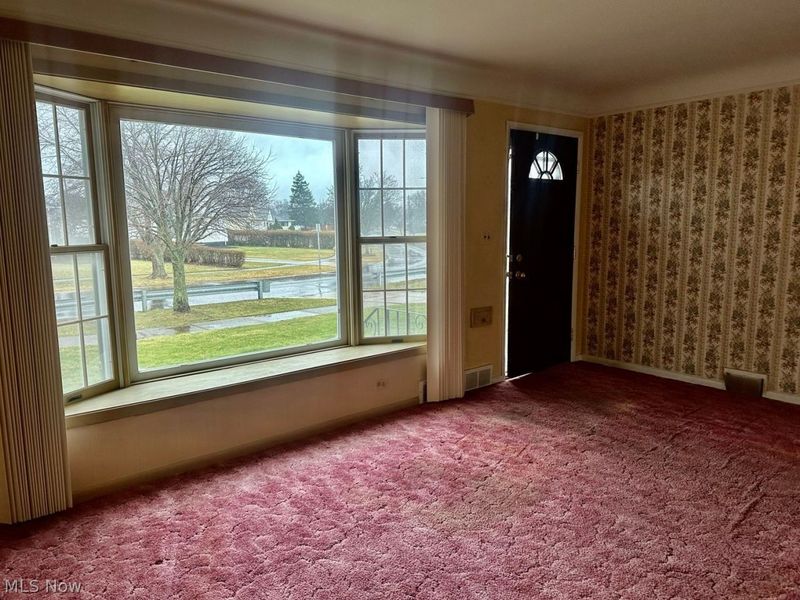 13670 Middlebrook Boulevard, Brook Park, OH 44142 Photo 2