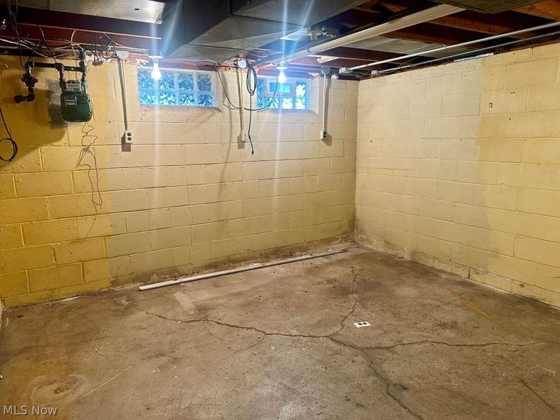 13670 Middlebrook Boulevard, Brook Park, OH 44142 Photo 22