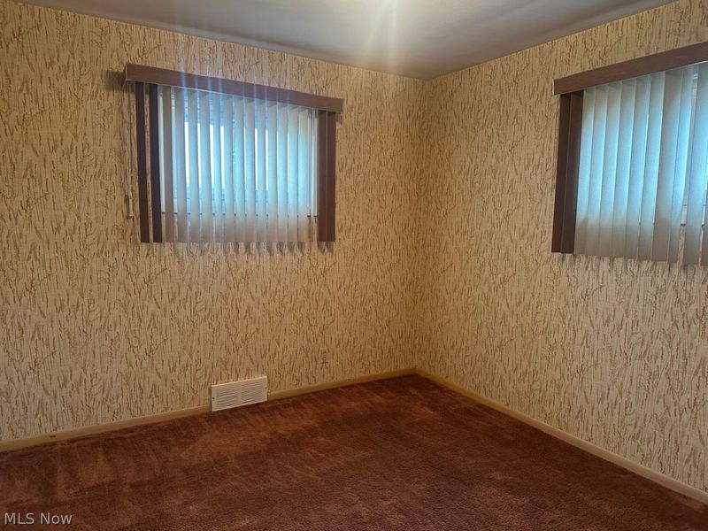 13670 Middlebrook Boulevard, Brook Park, OH 44142 Photo 9