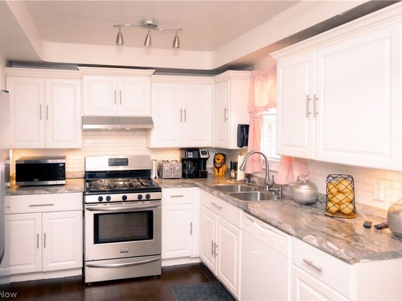 18217 Edinboro Avenue, Maple Heights, OH 44137 Photo 22