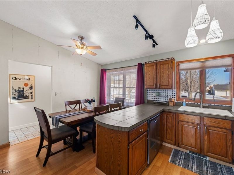 137 Stauffer Drive , Wadsworth, OH 44281 Photo 12