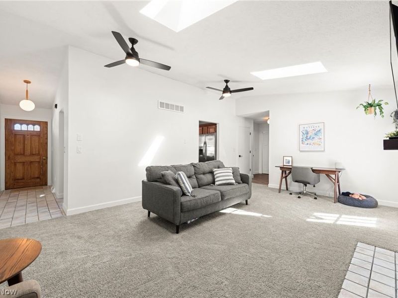 137 Stauffer Drive , Wadsworth, OH 44281 Photo 7