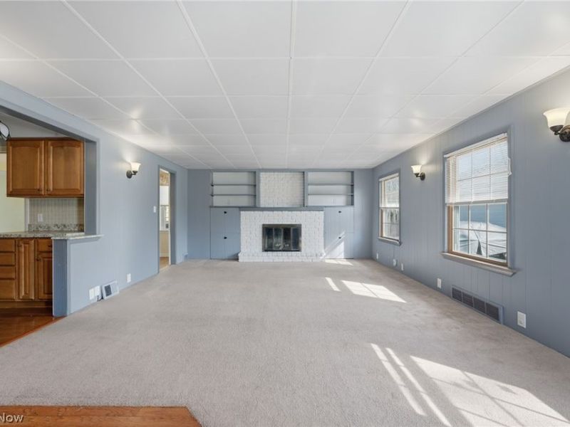 5284 Edenhurst Road, Lyndhurst, OH 44124 Photo 18