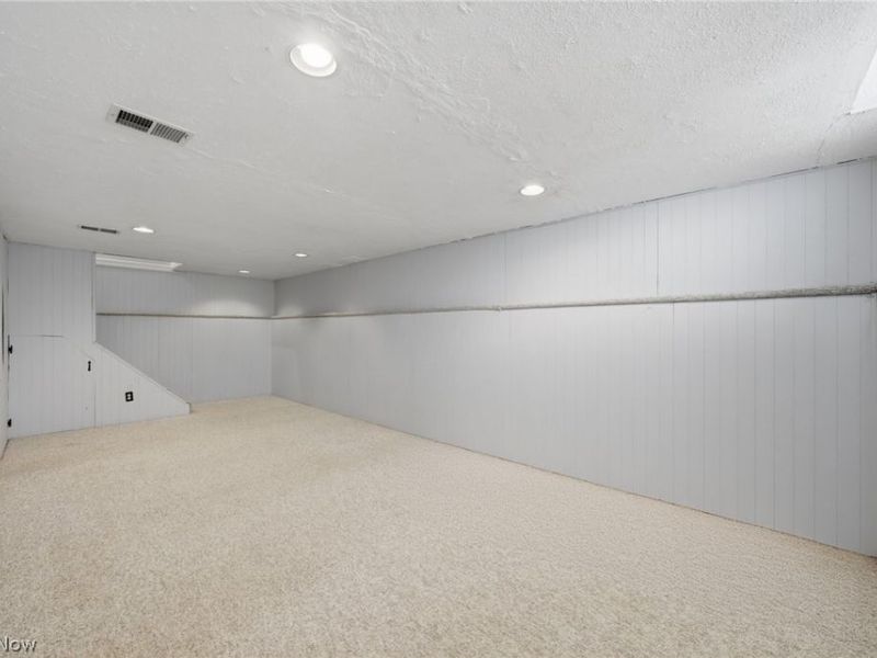 5284 Edenhurst Road, Lyndhurst, OH 44124 Photo 33