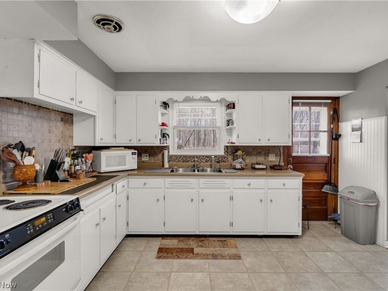 600 S Meridian Road, Youngstown, OH 44509 Photo 18