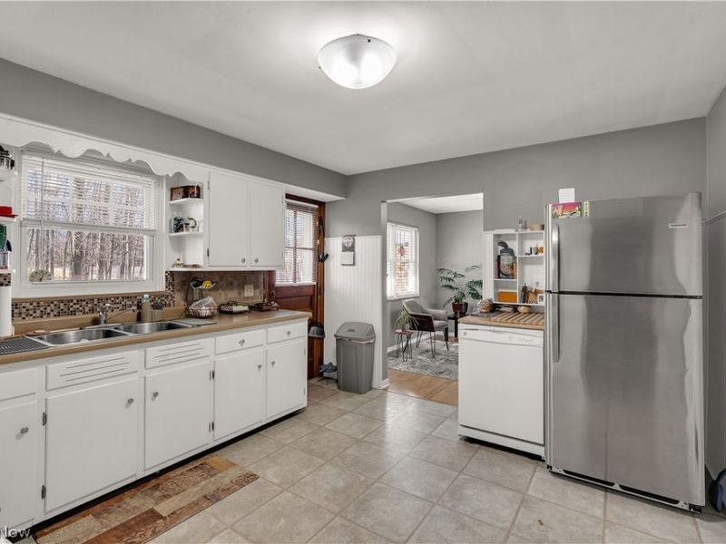 600 S Meridian Road, Youngstown, OH 44509 Photo 19