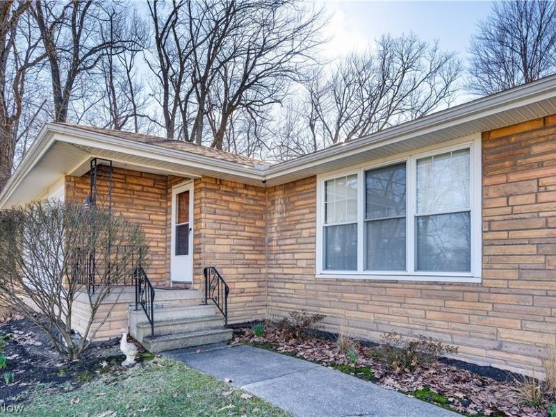 600 S Meridian Road, Youngstown, OH 44509 Photo 2