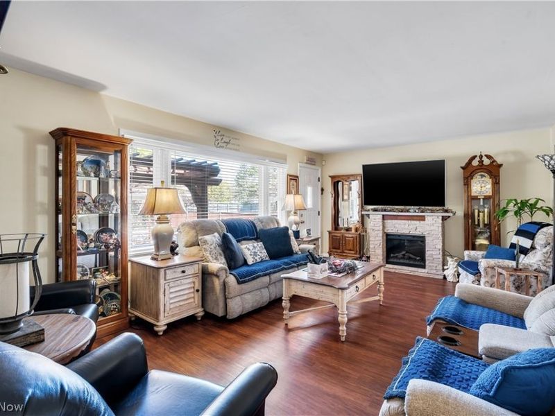 640 Beverly Hills Drive, Liberty, OH 44505 Photo 17