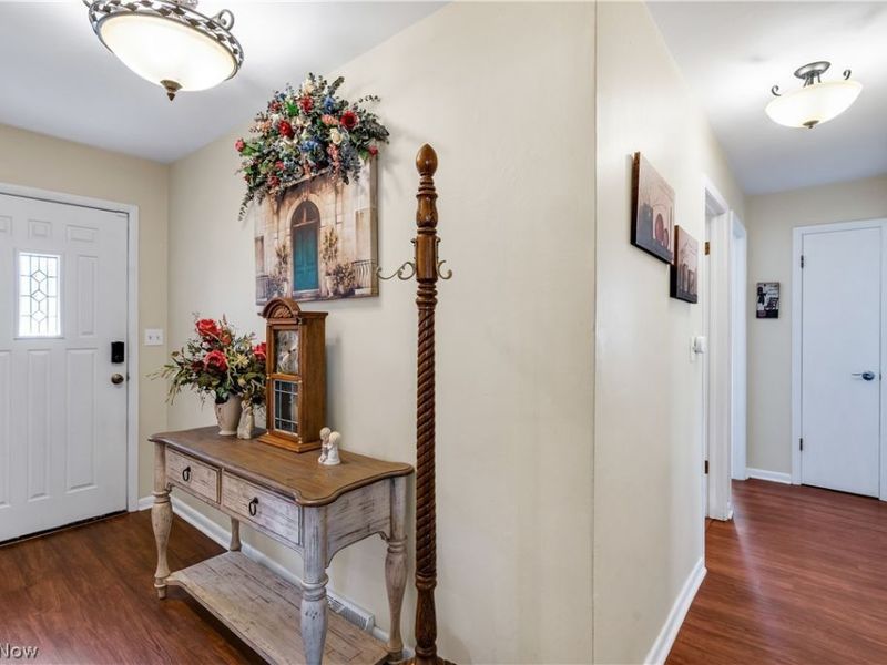 640 Beverly Hills Drive, Liberty, OH 44505 Photo 19