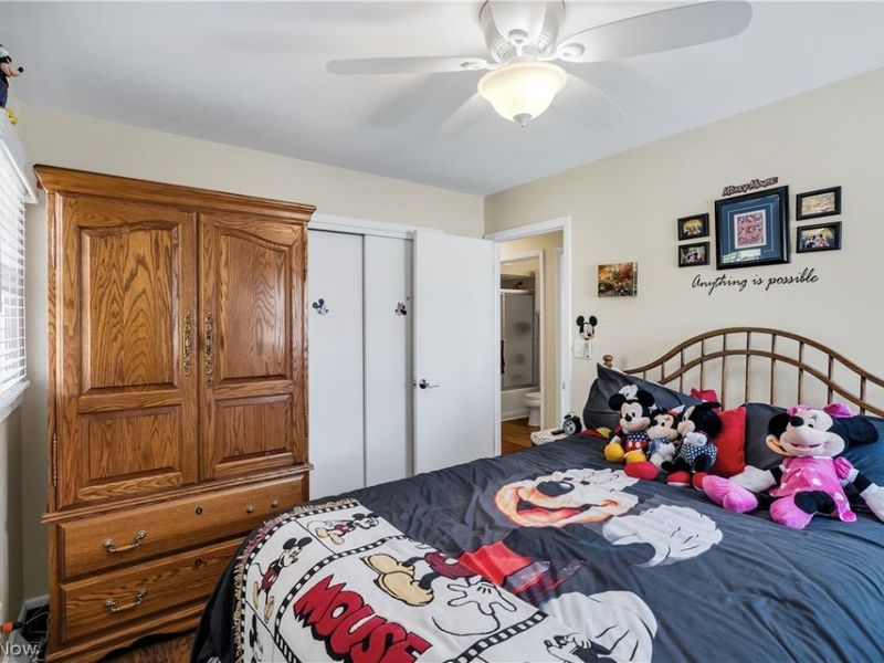 640 Beverly Hills Drive, Liberty, OH 44505 Photo 23