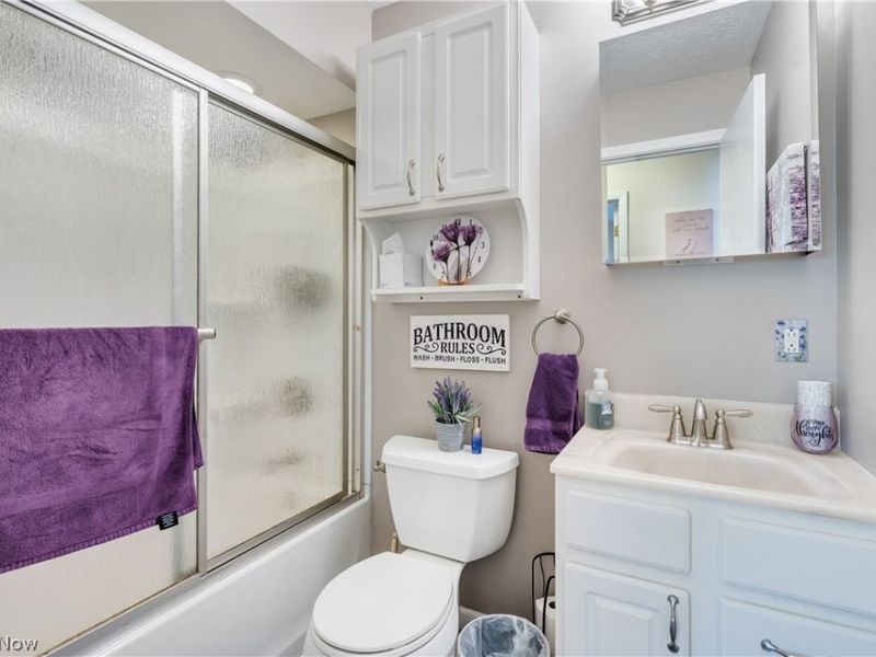 640 Beverly Hills Drive, Liberty, OH 44505 Photo 28