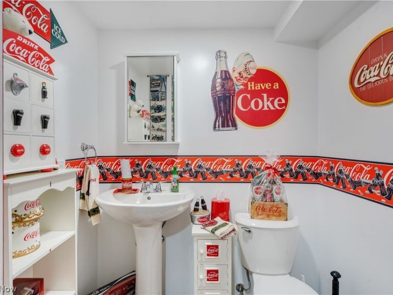 640 Beverly Hills Drive, Liberty, OH 44505 Photo 37