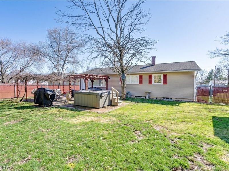 640 Beverly Hills Drive, Liberty, OH 44505 Photo 46