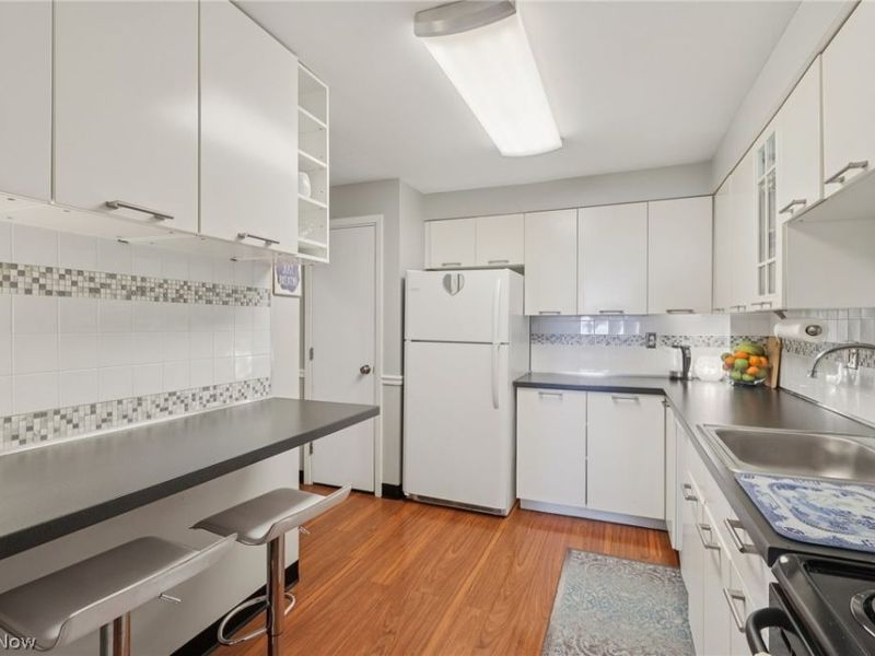 32722 Washington Court, Unit 22, Solon, OH 44139 Photo 10