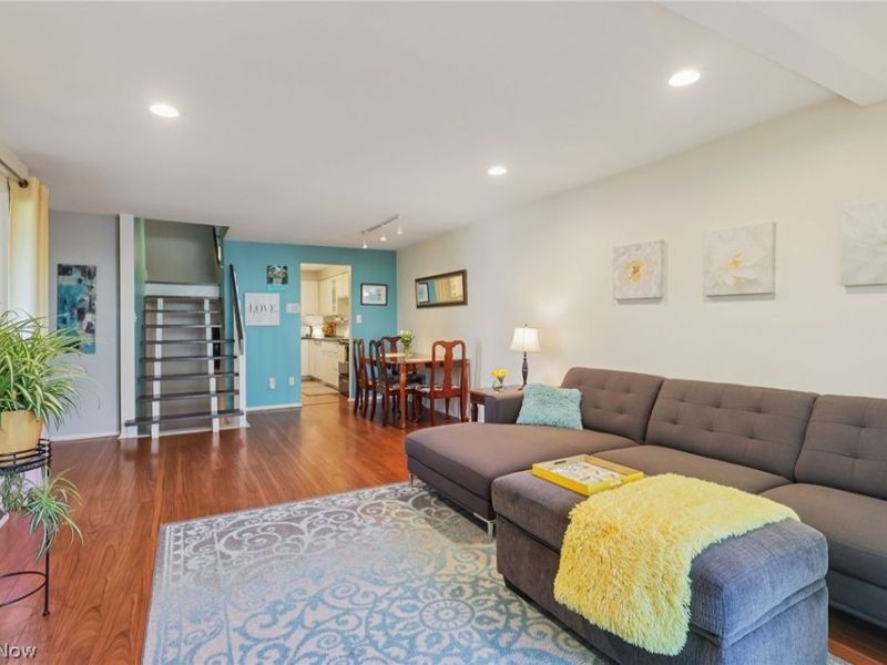 32722 Washington Court, Unit 22, Solon, OH 44139 Photo 5