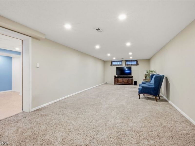 953 Bryn Mawr Avenue, Wickliffe, OH 44092 Photo 18