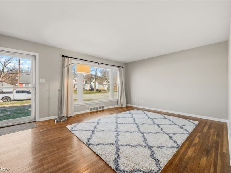 953 Bryn Mawr Avenue, Wickliffe, OH 44092 Photo 5