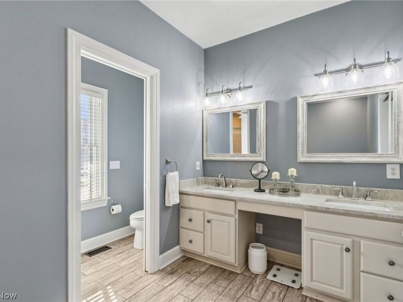 16870 Knolls Way , Chagrin Falls, OH 44023 Photo 14