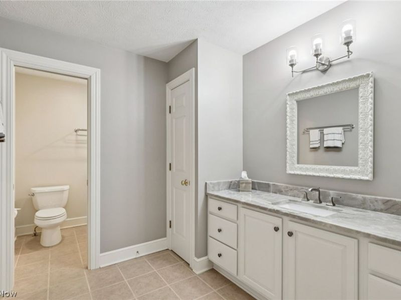 16870 Knolls Way , Chagrin Falls, OH 44023 Photo 20