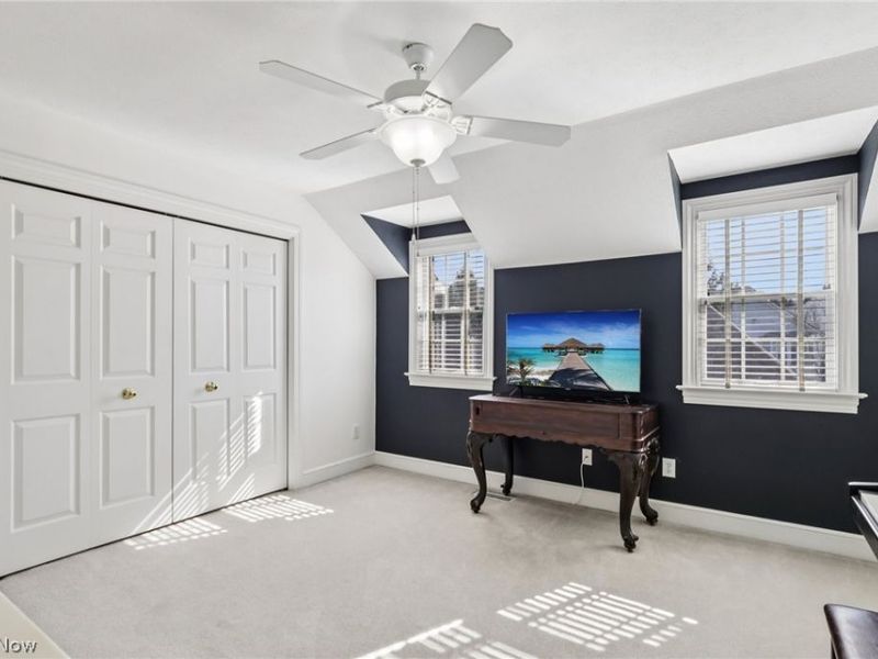 16870 Knolls Way , Chagrin Falls, OH 44023 Photo 21