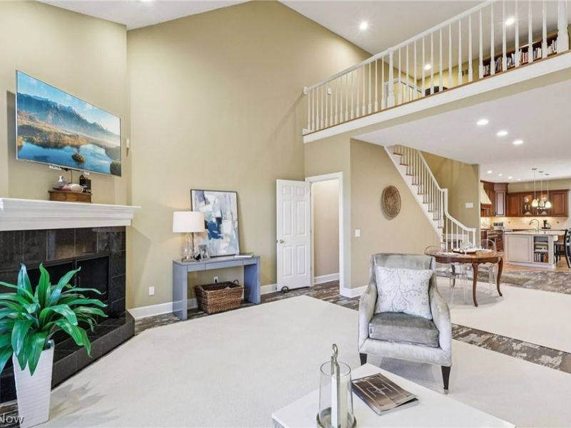 16870 Knolls Way , Chagrin Falls, OH 44023 Photo 5