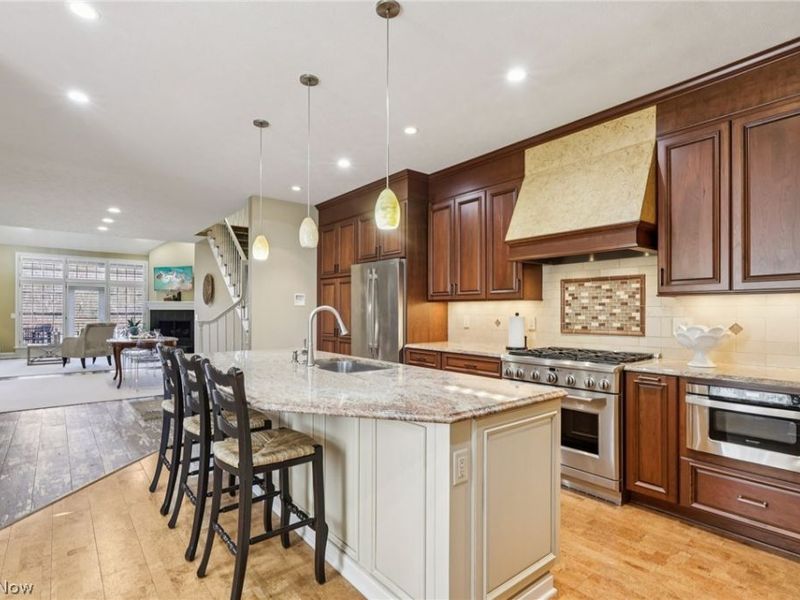 16870 Knolls Way , Chagrin Falls, OH 44023 Photo 7