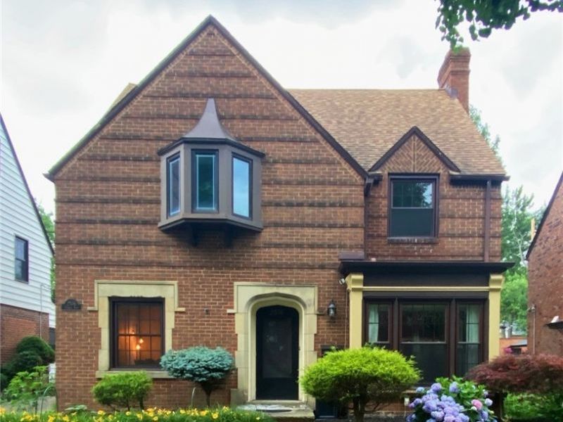 2576 Fenwick Road, University Heights, OH 44118 Photo 2