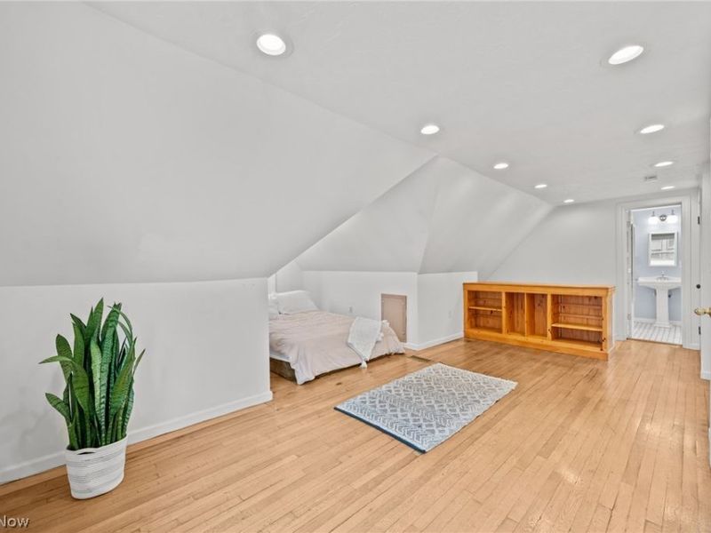 2576 Fenwick Road, University Heights, OH 44118 Photo 23