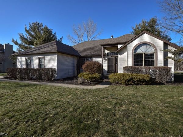 5297 College Heights Boulevard , Sheffield Village, OH 44054