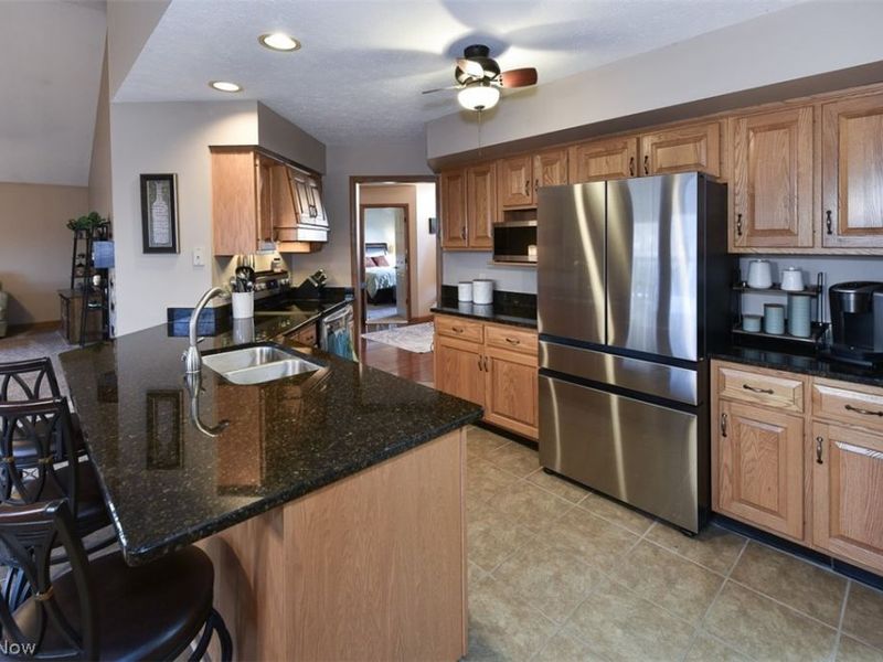 5297 College Heights Boulevard, Sheffield Village, OH 44054 Photo 12