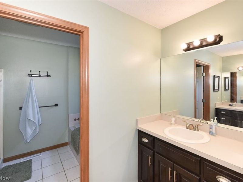 5297 College Heights Boulevard, Sheffield Village, OH 44054 Photo 19