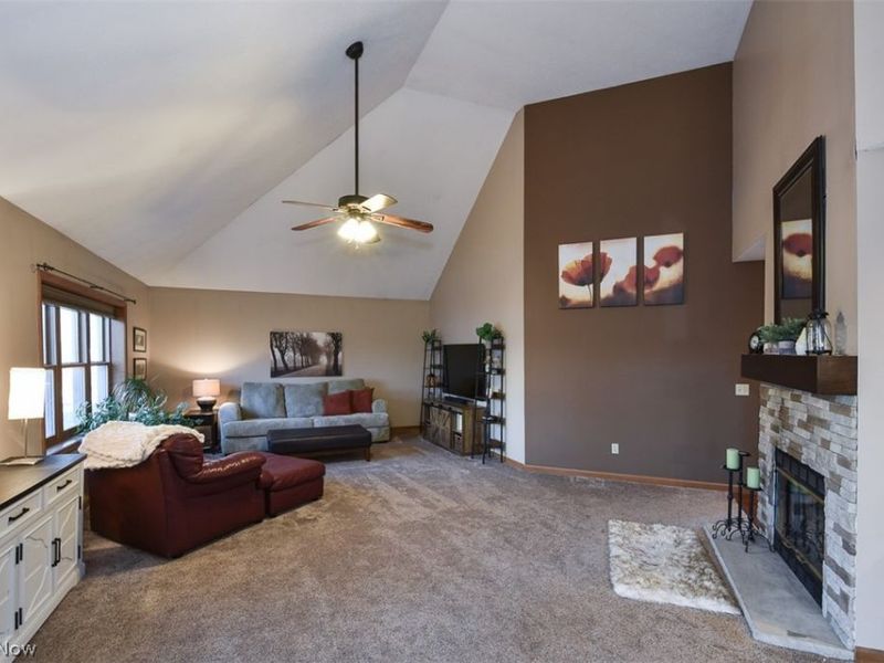 5297 College Heights Boulevard, Sheffield Village, OH 44054 Photo 5