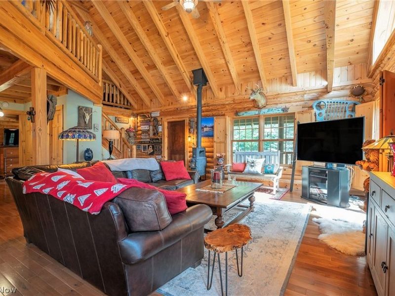 4394 Bates Rd , Madison, OH 44057 Photo 4