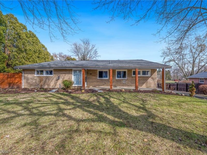 5550 Frank Avenue NW, North Canton, OH 44720 Photo 1