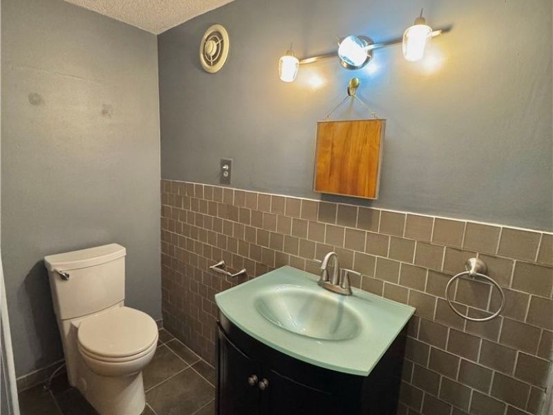 5550 Frank Avenue NW, North Canton, OH 44720 Photo 13