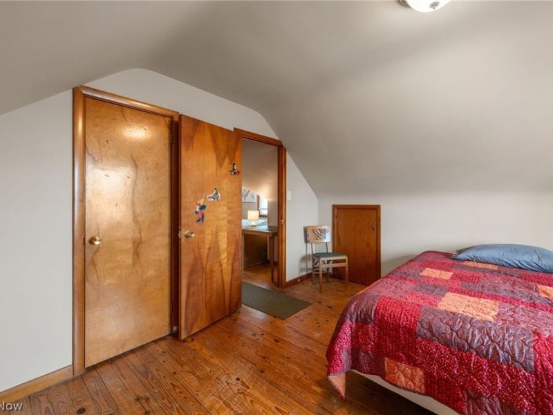 6590 Queens Park Avenue, Mayfield Heights, OH 44124 Photo 22