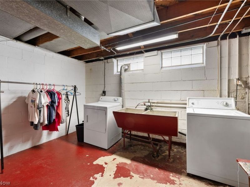 6590 Queens Park Avenue, Mayfield Heights, OH 44124 Photo 25