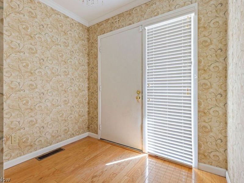 22146 Meadownorth Court , Strongsville, OH 44149 Photo 2