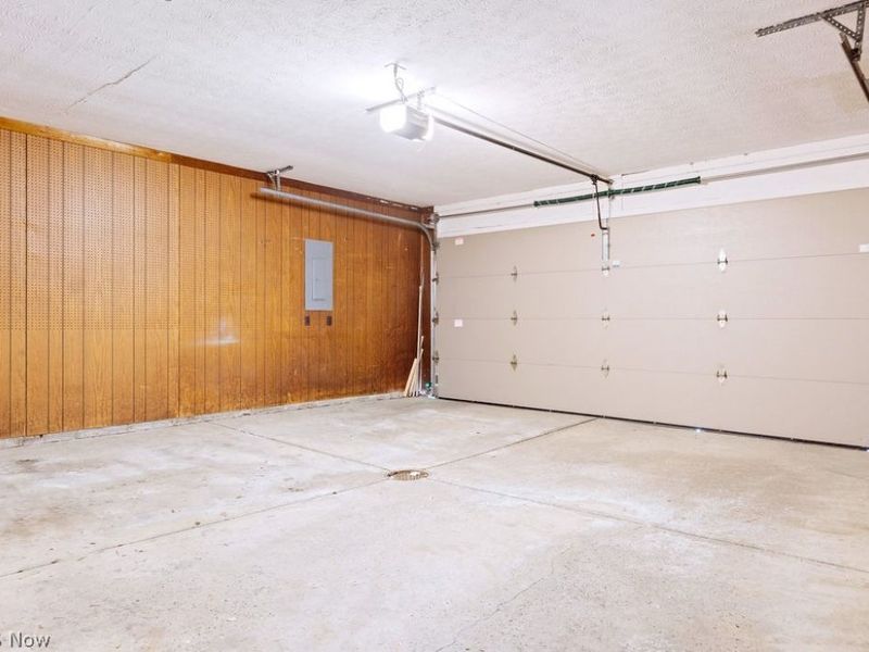 22146 Meadownorth Court , Strongsville, OH 44149 Photo 26