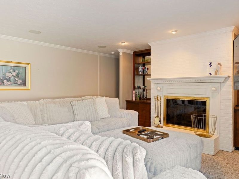 22146 Meadownorth Court , Strongsville, OH 44149 Photo 5