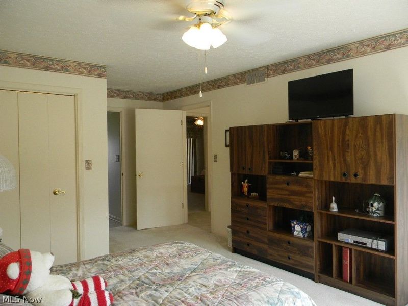 7291 Oakwood Drive, Unit B, Brookfield, OH 44403 Photo 29