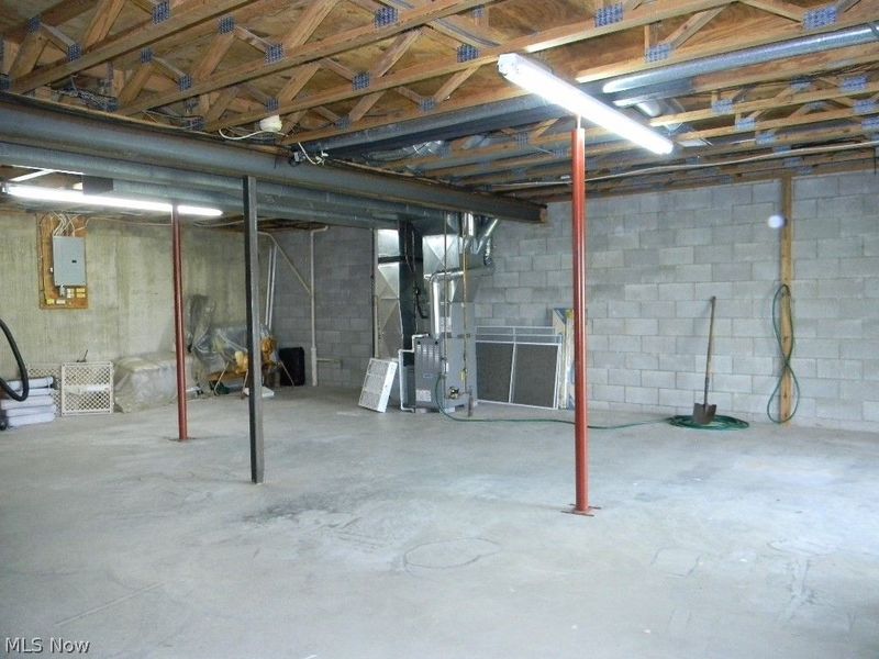 7291 Oakwood Drive, Unit B, Brookfield, OH 44403 Photo 40