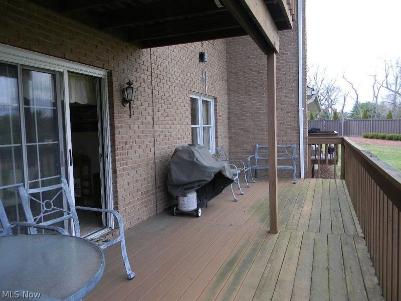 7291 Oakwood Drive, Unit B, Brookfield, OH 44403 Photo 5