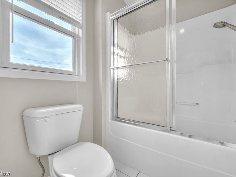 664 E Dawnwood Drive, Seven Hills, OH 44131 Photo 34