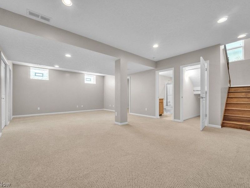 664 E Dawnwood Drive, Seven Hills, OH 44131 Photo 37