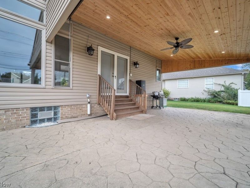 664 E Dawnwood Drive, Seven Hills, OH 44131 Photo 45