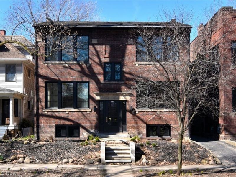 2276 Grandview Avenue, Unit 2, Cleveland Heights, OH 44106 Photo 1