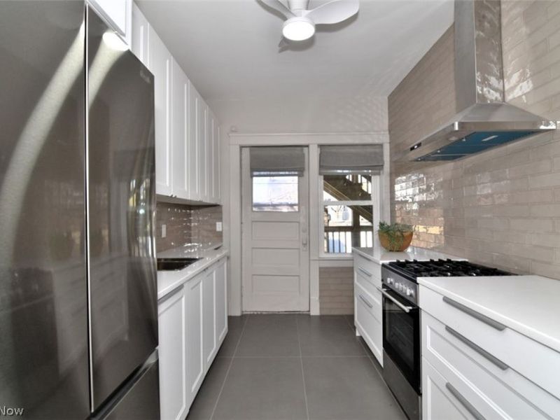 2276 Grandview Avenue, Unit 2, Cleveland Heights, OH 44106 Photo 20